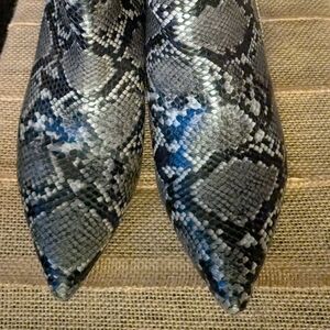 Reptile Pattern Grey Ankle Boots Accessory